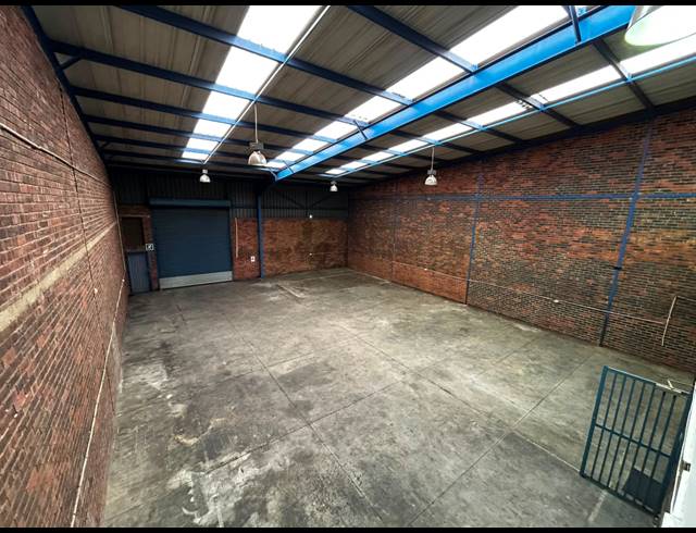 470M² WAREHOUSE TO LET IN EASTGATE